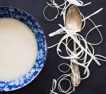 recette de velouté d'asperges anti-gaspi réalisé avec les épluchures