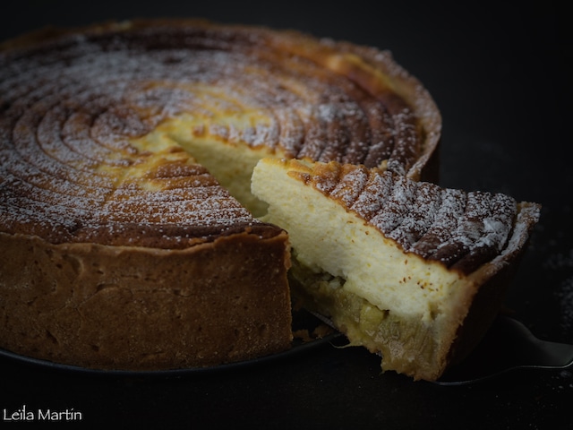 Recette de Käsekuchen au fromage blanc et à la rhubarbe