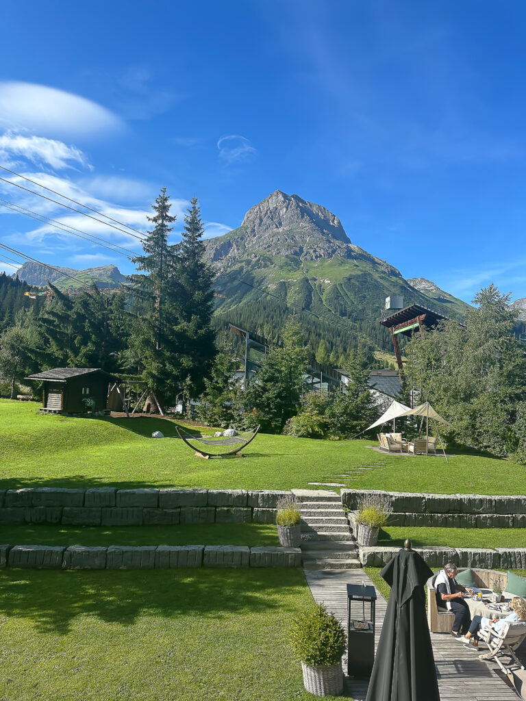 Photo vue depuis la chambre Hôtel Der Berghof Lech am Alberg, Autriche