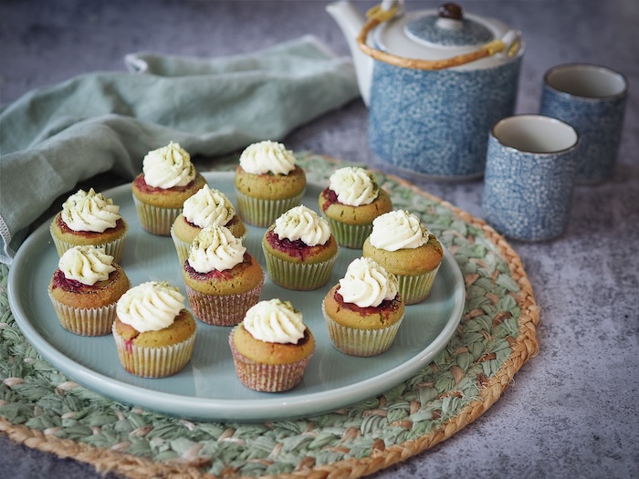 Recette cupcakes Forêt verte; matcha, cerise, ganache montée Kirsch et vanille