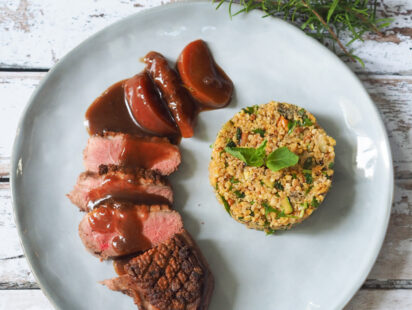 Recette de magret de canard aux pêches et au romarin